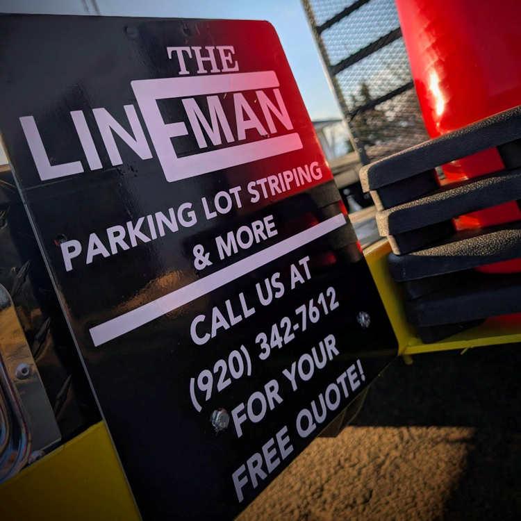 Lineman sign